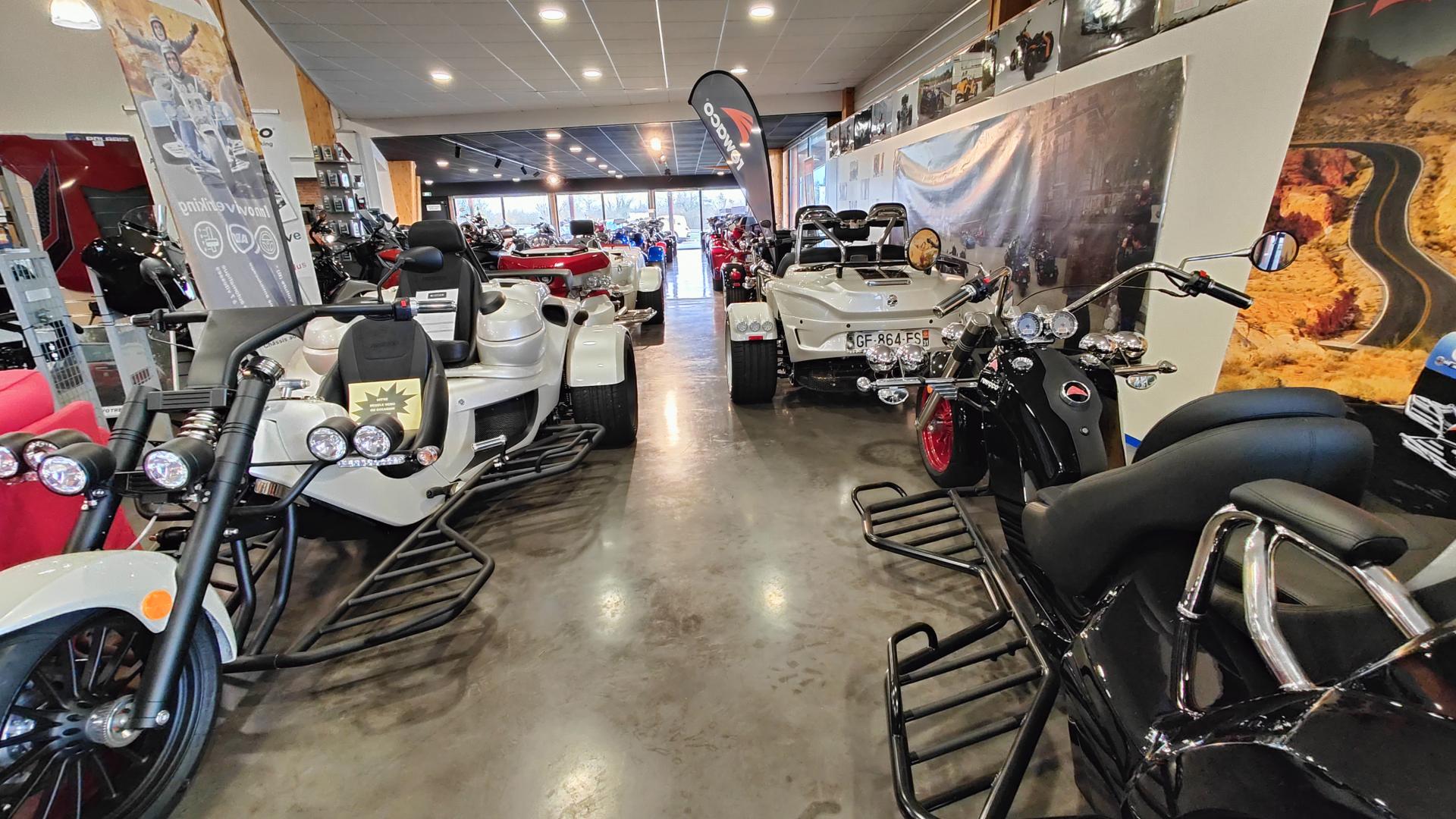 ERITRIK SHOWROOM
